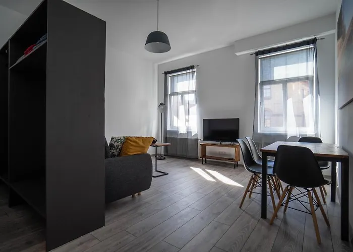 Sunbeam Design Apartment